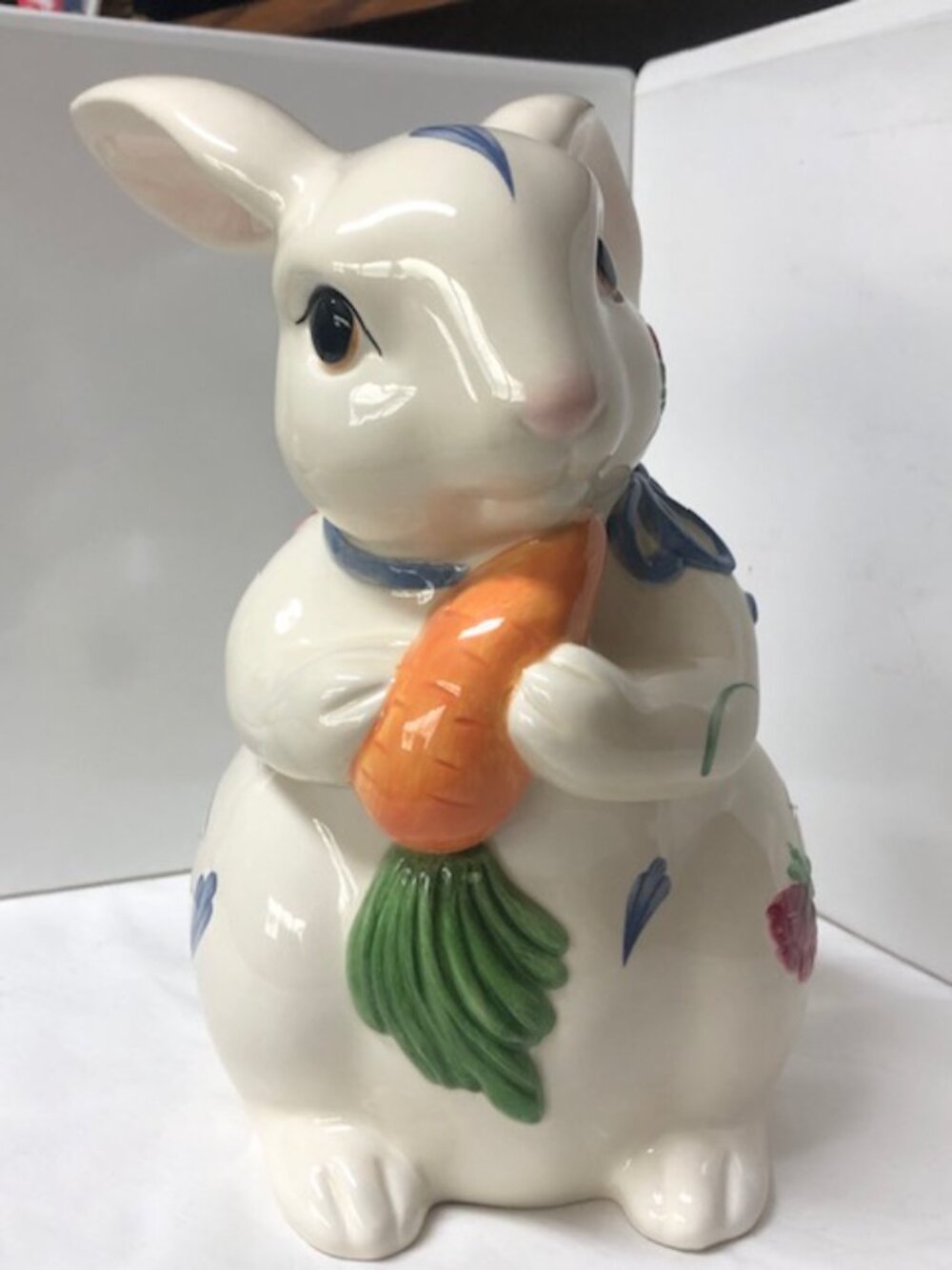 Lenox Poppies On Blue Bunny Cookie Jar Barnyard Collection